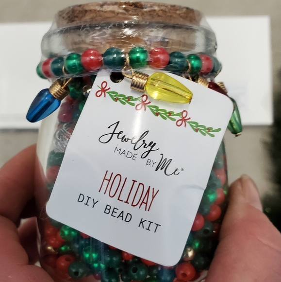 New 4pc Holiday Bundle. - Picture 5 of 15